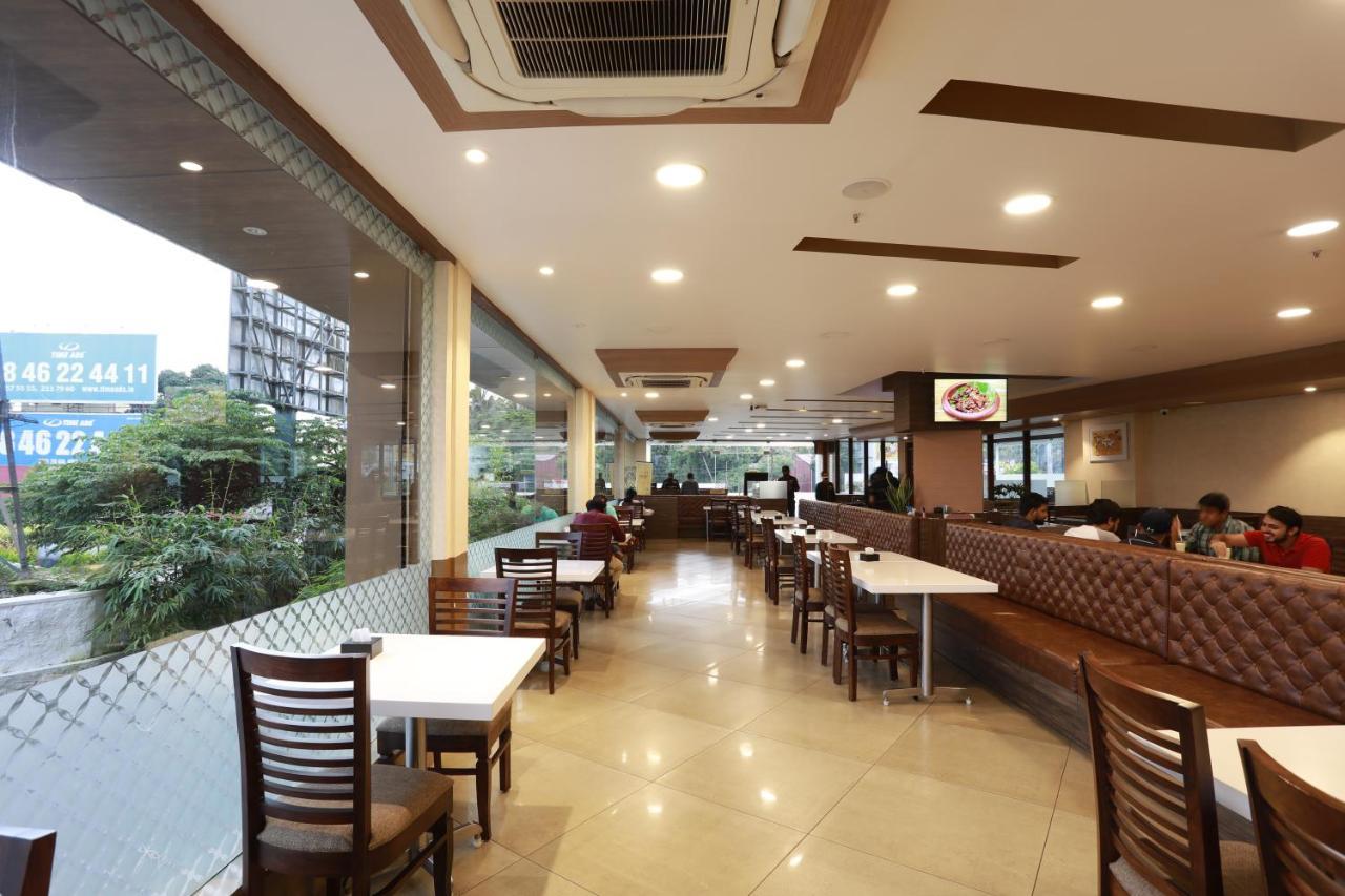 As Airport Inn Kochi Exteriér fotografie
